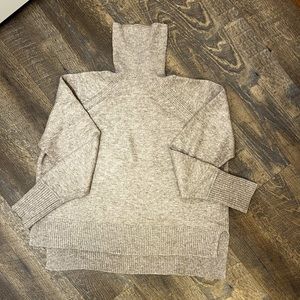 Vince Camuto M tan cream sweater turtleneck
